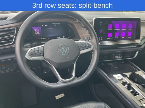 Used 2025 Volkswagen Atlas SEL AWD/4WD image 17
