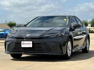 Used 2026 Toyota Camry LE w/ Convenience Package FWD video 3
