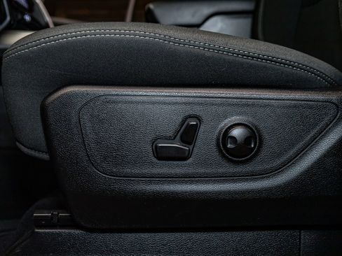 Used 2025 RAM 1500 Big Horn image 24