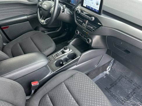 Used 2025 Ford Escape Active AWD/4WD image 13