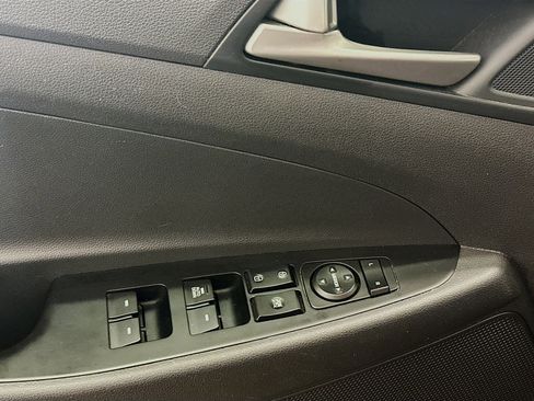 Used 2018 Hyundai Tucson SE AWD/4WD image 15