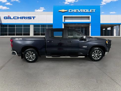 Used 2023 Chevrolet Silverado 1500 LT AWD/4WD image 8