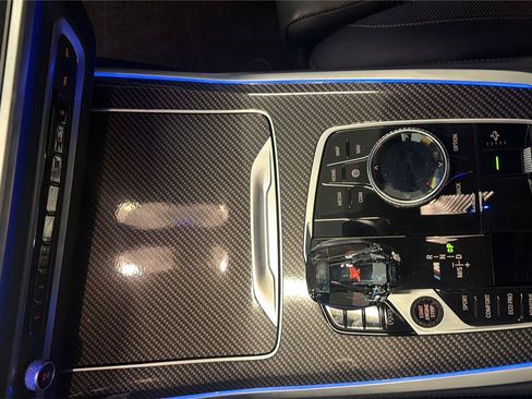 Used 2021 BMW X7 M50i w/ Executive Package AWD/4WD image 19