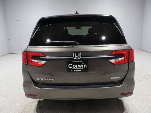 Used 2022 Honda Odyssey Touring image 3