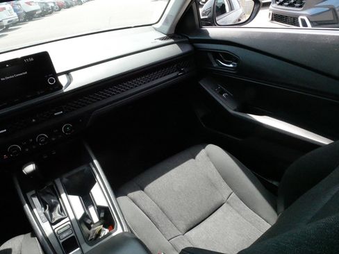 Certified 2023 Honda Accord EX image 11