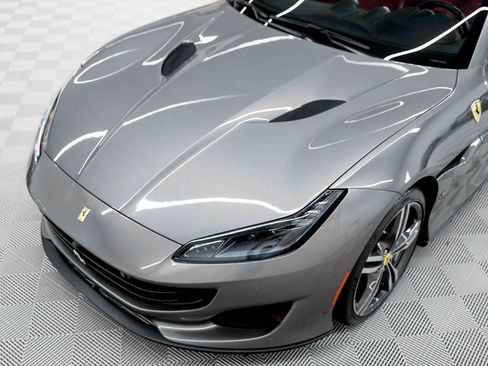 Used 2020 Ferrari Portofino RWD image 27