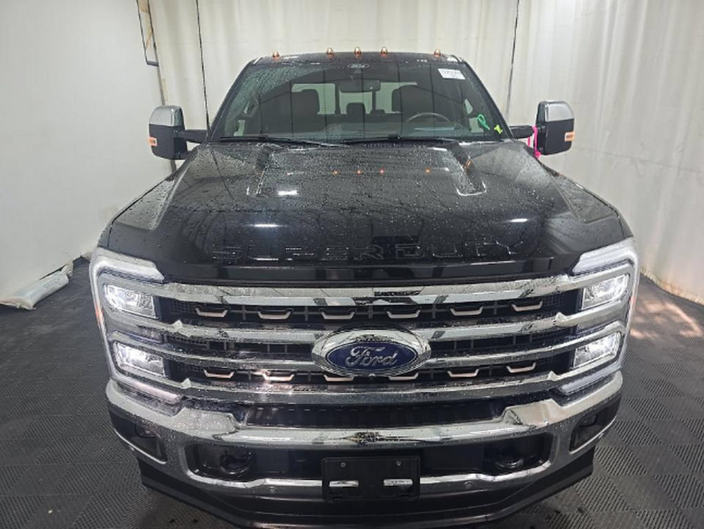 Used 2025 Ford F250 King Ranch AWD/4WD image 3