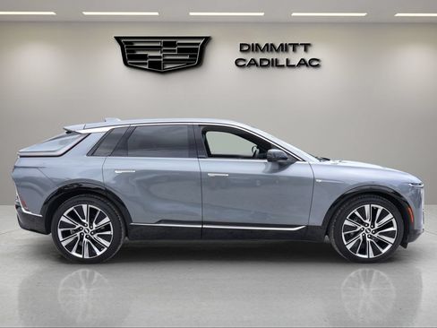 Used 2023 Cadillac Lyriq 2WD image 4