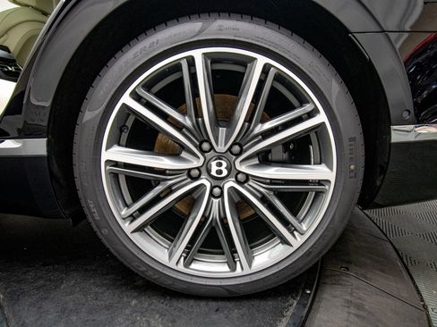 New 2026 Bentley Flying Spur Plug-In Hybrid image 40