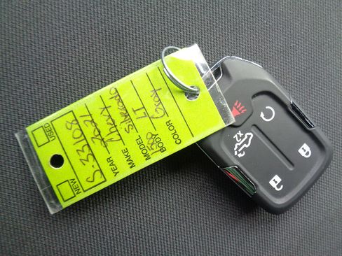 Used 2021 Chevrolet Silverado 1500 LT w/ Bed Protection Package image 18