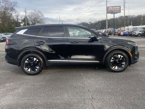 New 2026 Kia Sportage LX FWD image 2