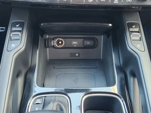 Used 2022 Kia Telluride SX w/ SX Prestige Package AWD/4WD image 23