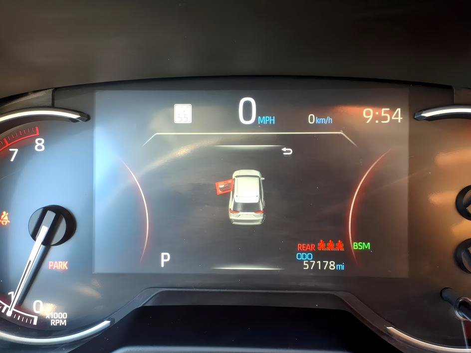 Used 2024 Toyota RAV4 XLE AWD/4WD image 26