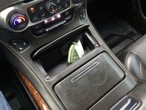 Used 2019 Chevrolet Tahoe Premier image 20