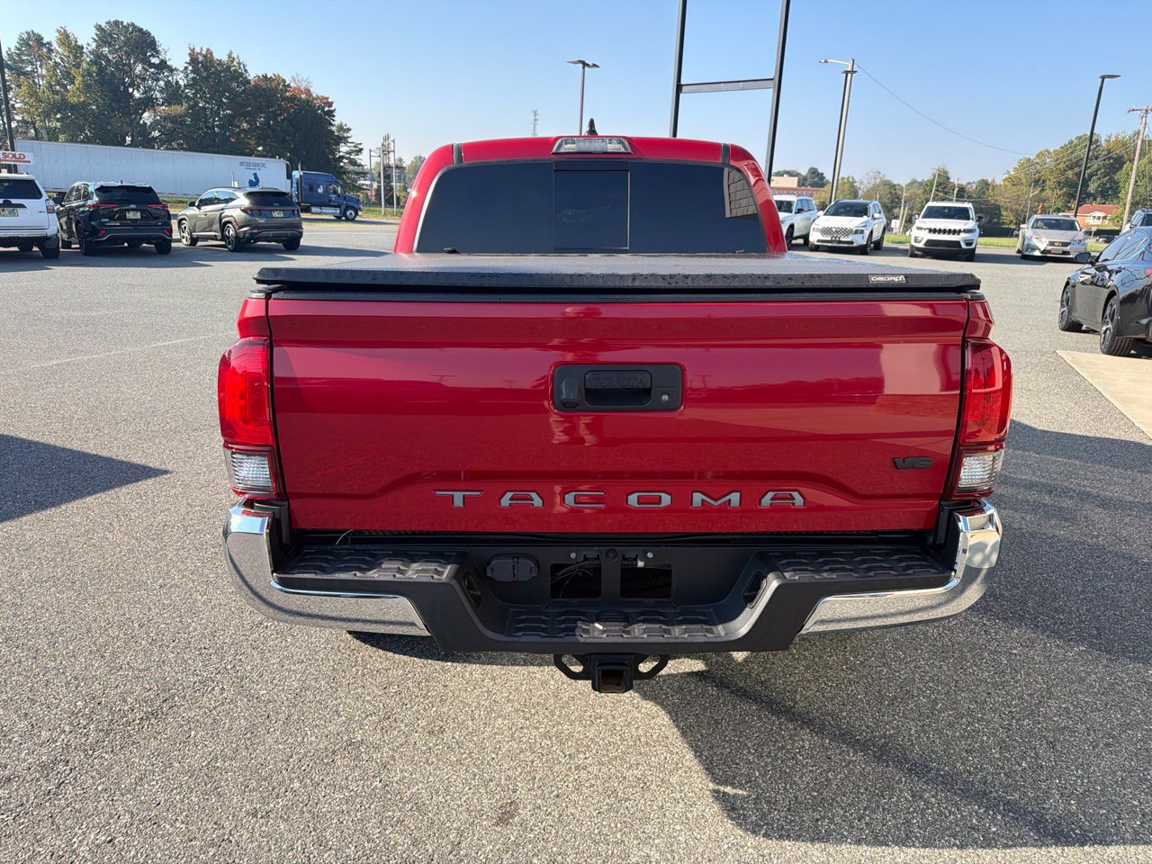 Used 2021 Toyota Tacoma SR5 RWD image 7