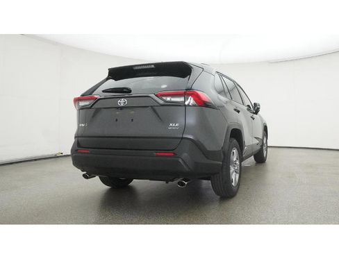 New 2025 Toyota RAV4 XLE AWD/4WD image 25