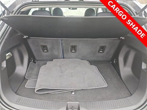 Used 2023 Chevrolet Bolt EUV LT w/ Convenience Package image 24