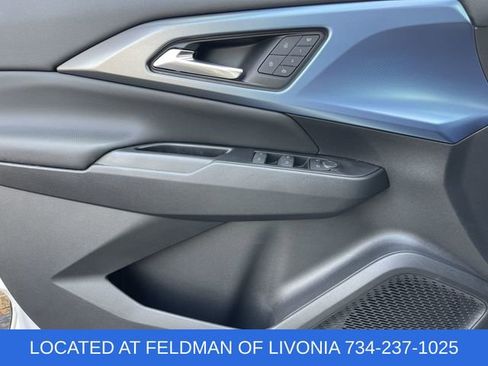 Certified 2024 Chevrolet Equinox EV LT image 20