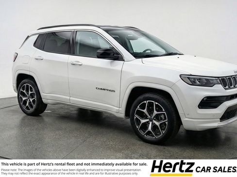 Used 2025 Jeep Compass Limited AWD/4WD image 1
