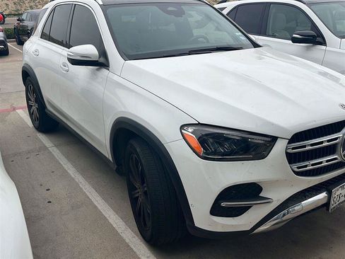 Used 2024 Mercedes-Benz GLE 350 4MATIC image 2