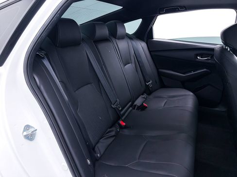 Used 2023 Honda Accord Sport image 40