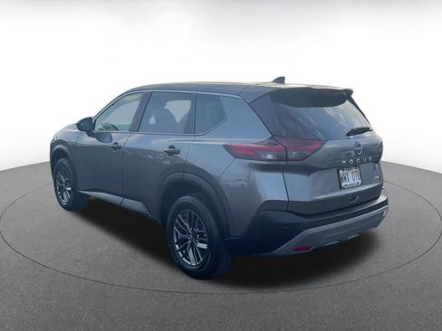 Used 2023 Nissan Rogue S image 11