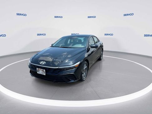 Used 2024 Hyundai Elantra SEL FWD image 4