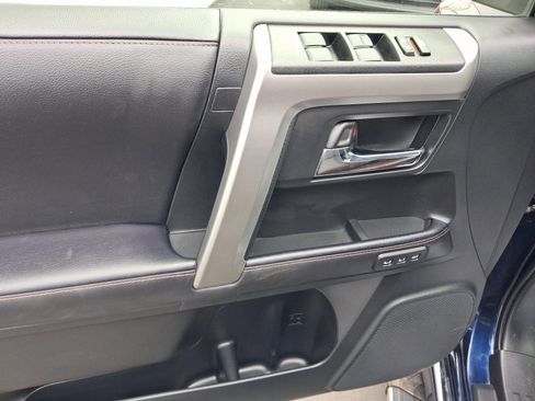 Used 2020 Toyota 4Runner Limited AWD/4WD image 21