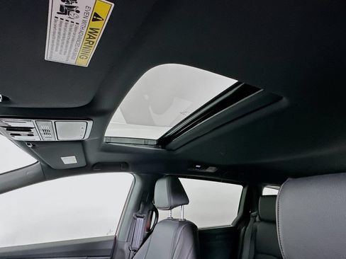 Used 2026 Honda Odyssey Sport-L image 11
