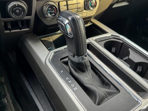 Used 2018 Ford F150 Lariat w/ Equipment Group 501A Mid image 32