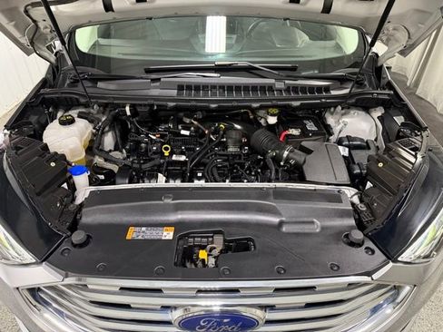 Used 2020 Ford Edge Titanium w/ Equipment Group 301A AWD/4WD image 27
