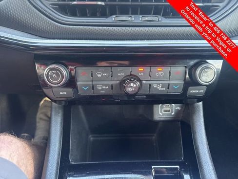 Used 2024 Jeep Compass Trailhawk image 24