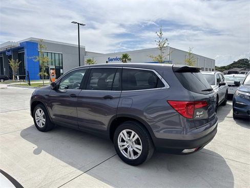 Used 2018 Honda Pilot LX image 5