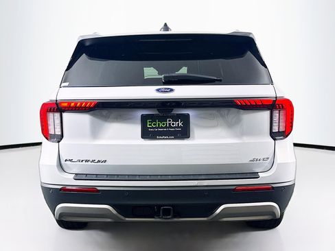 Used 2025 Ford Explorer Platinum w/ LUX Leather Package image 7