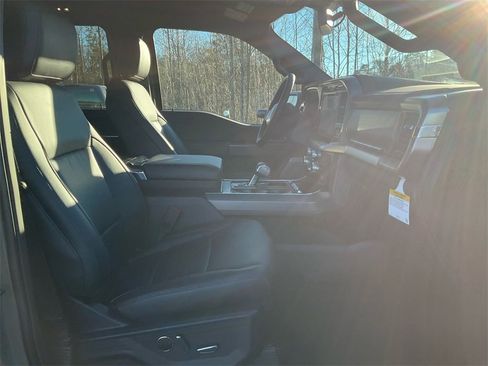 New 2025 Ford F150 Lariat w/ Equipment Group 502A High image 12