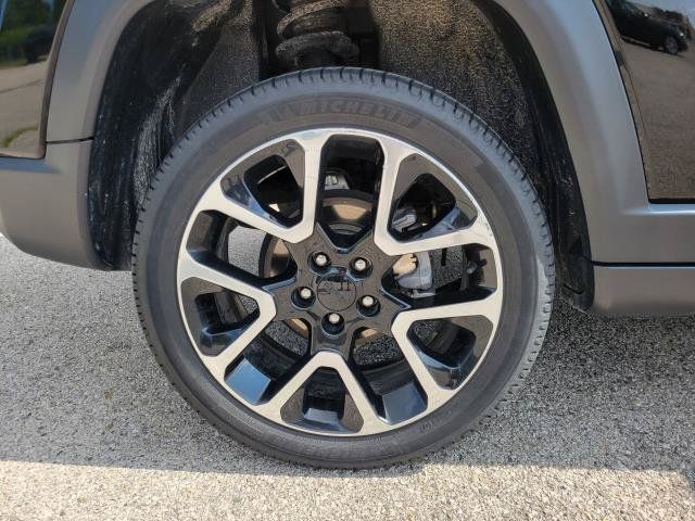 Used 2019 Jeep Compass Limited AWD/4WD image 5