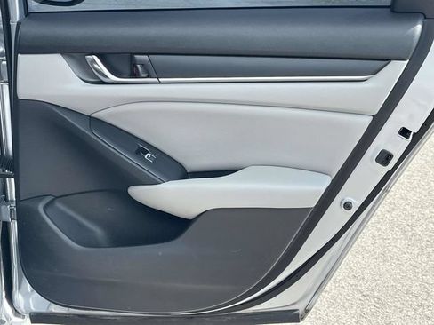 Used 2020 Honda Accord EX image 23