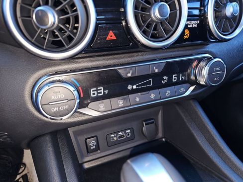 Used 2025 Nissan Sentra SR image 37