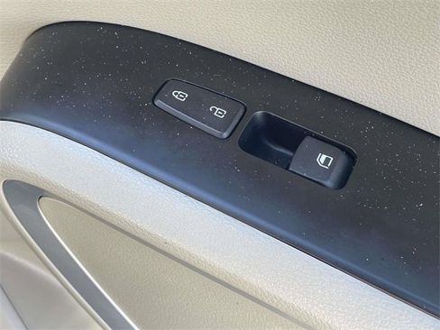 Used 2023 Kia Soul LX w/ LX Technology Package image 18