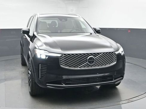 New 2026 Volvo XC90 T8 Plus image 2