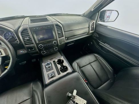 Used 2019 Ford Expedition XLT w/ Equipment Group 202A image 11