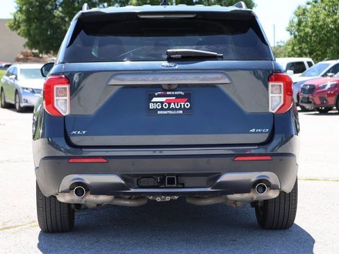 Used 2022 Ford Explorer XLT w/ Equipment Group 202A AWD/4WD image 10