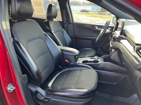 Used 2025 Ford Escape ST-Line image 12
