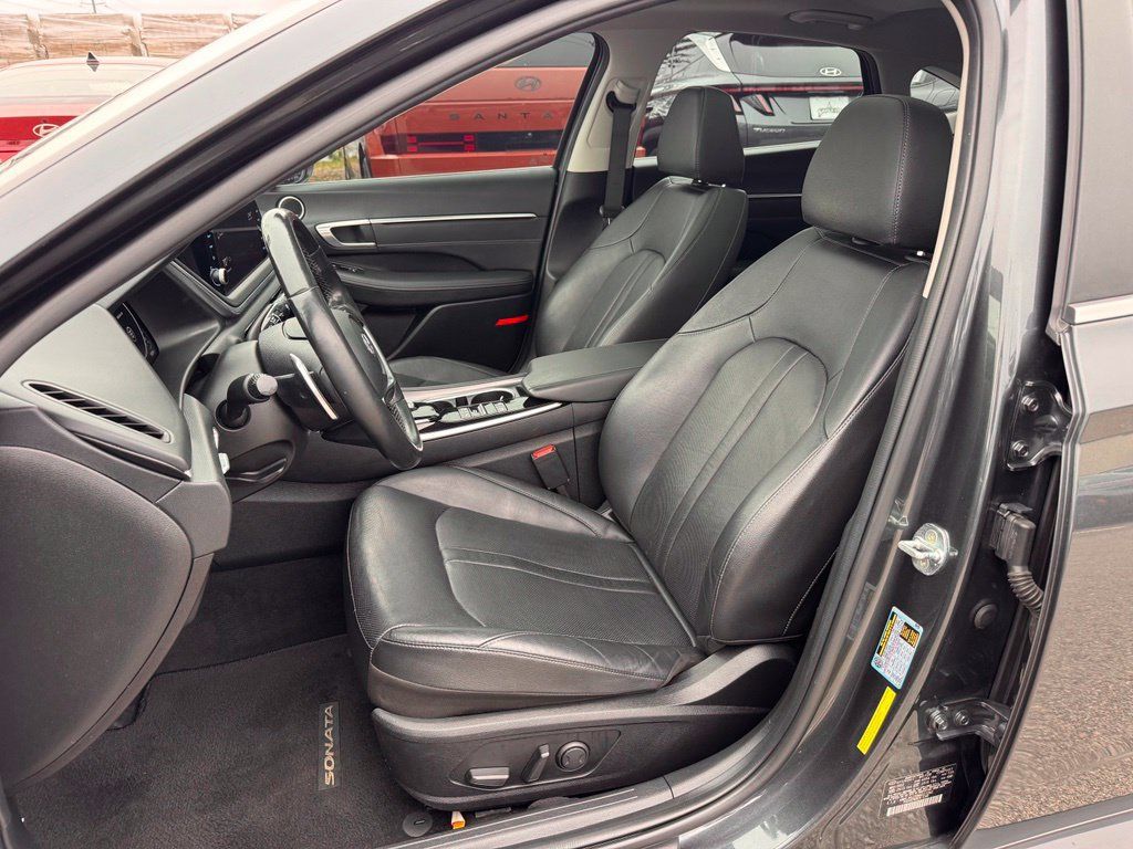 Used 2022 Hyundai Sonata Limited FWD image 16