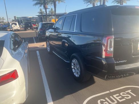 Used 2017 GMC Yukon SLE w/ Convenience Package RWD image 4