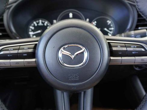 Used 2021 MAZDA MAZDA3 s image 15