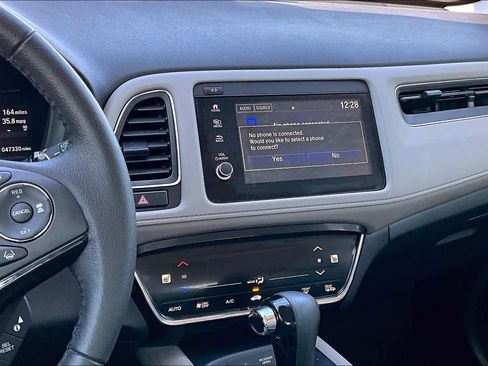 Used 2022 Honda HR-V EX-L image 6