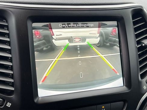 Used 2022 Jeep Cherokee Latitude Lux image 19