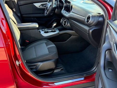 Used 2023 Chevrolet Blazer LT image 25