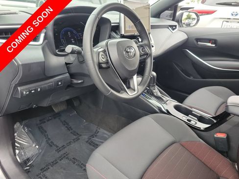 Used 2025 Toyota Corolla SE w/ SE Premium Package FWD image 20